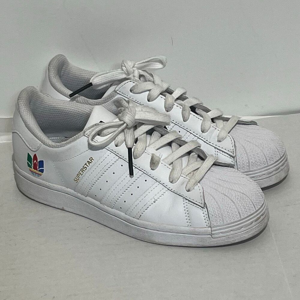 Adidas Women's White Trefoil Superstar‎ Panelled Lace-Up Sneaker Shoes Size 6.5